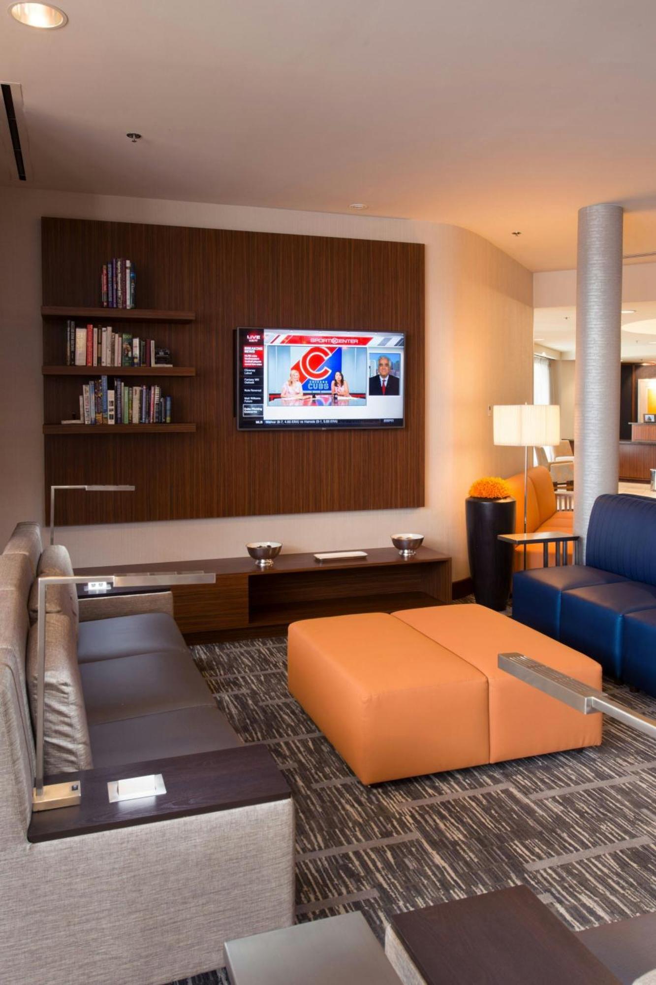 Courtyard By Marriott Canton Норт-Кантон Экстерьер фото