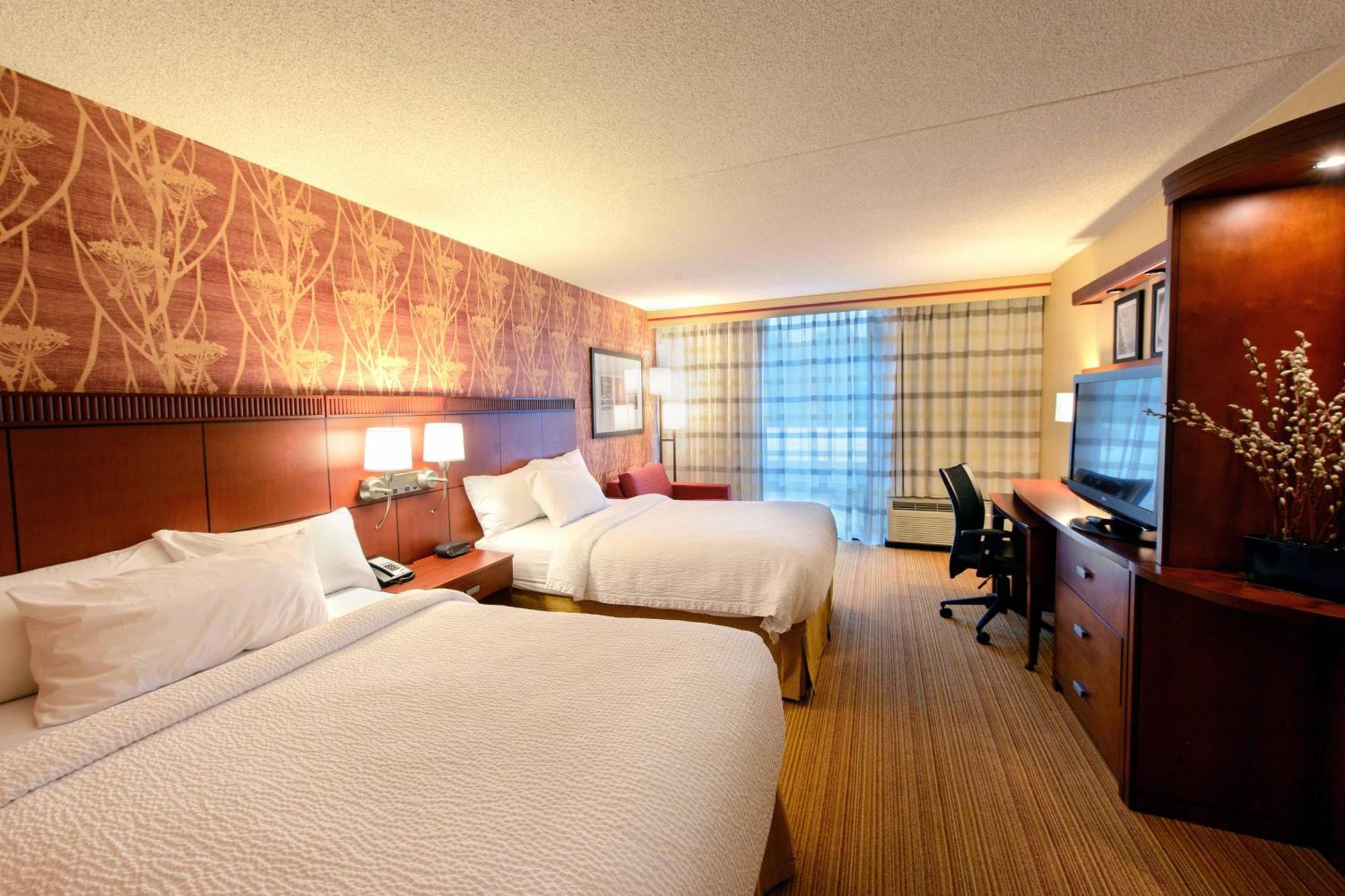 Courtyard By Marriott Canton Норт-Кантон Экстерьер фото